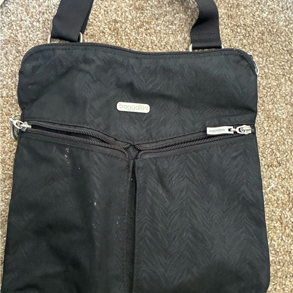 Baggallini Black Messenger Bag